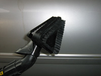 tips on how to clean leather upholstery trimmings in auto interiors